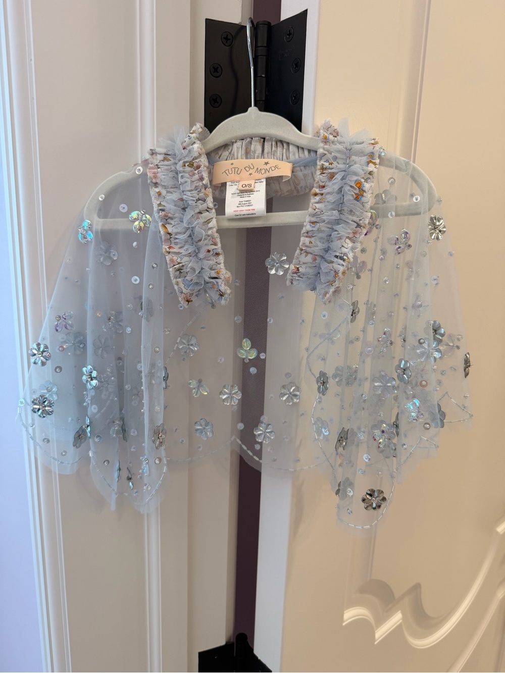 Tutu Du Monde Silver Sequin Floral Capelet - Light Gray